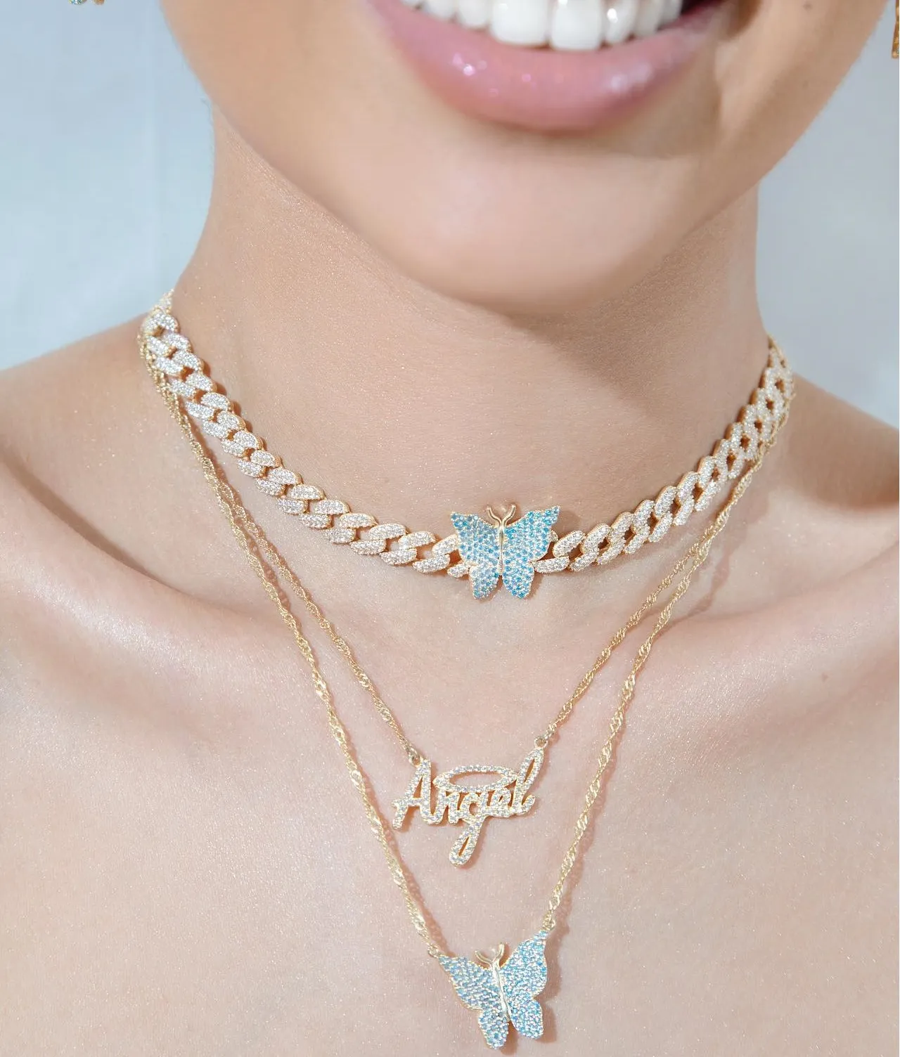 Oro Metal Color Micro Pave Azul Rosa Blanco CZ Mariposa Charm Miami Cuban Link Cadena Gargantilla Collar para Mujeres 2021 Nueva joyería de moda