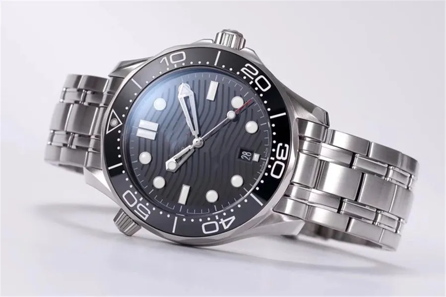 VS腕時計豪華な時計メンズウォッチ42mm 8800自動機械ムーブメントファインスチールケースファインスチールStrap215e