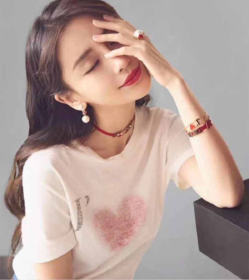 Moda tatlı kalp baskısı kadın tshirts üstleri pist kısa kollu kadın Kore tarzı tshirts bahar yaz kıyafetleri T200516