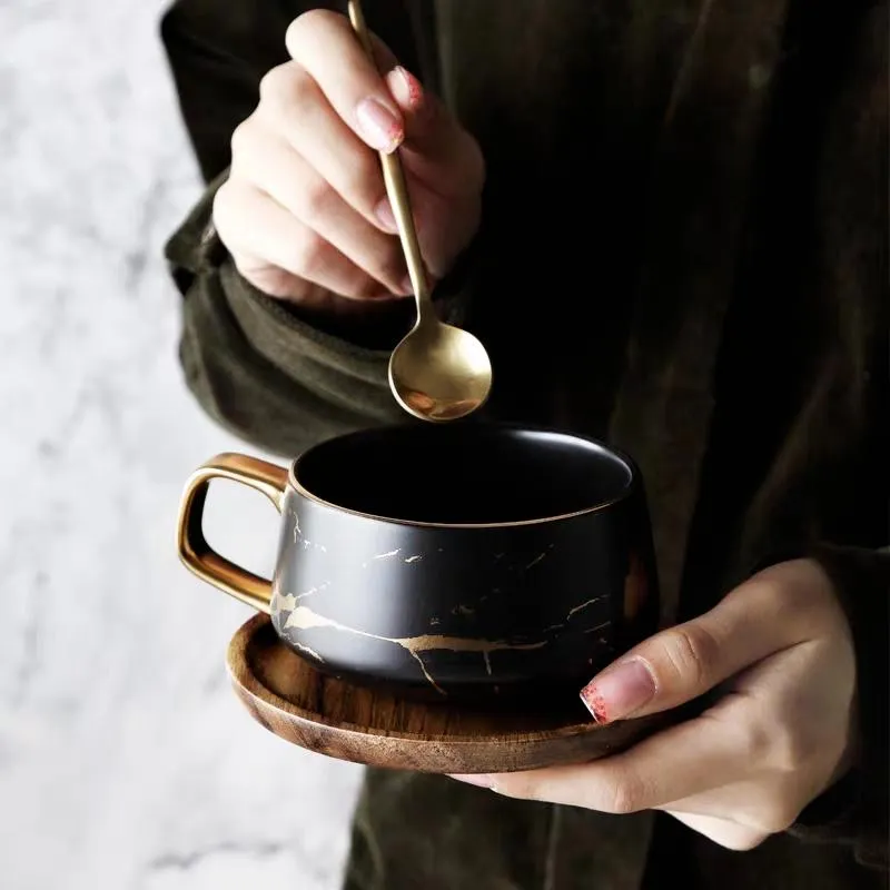 Tasses à café condensées en céramique de marbre nordique de luxe, tasses à lait pour petit déjeuner, soucoupe avec plat et cuillère, ensemble Ins330B