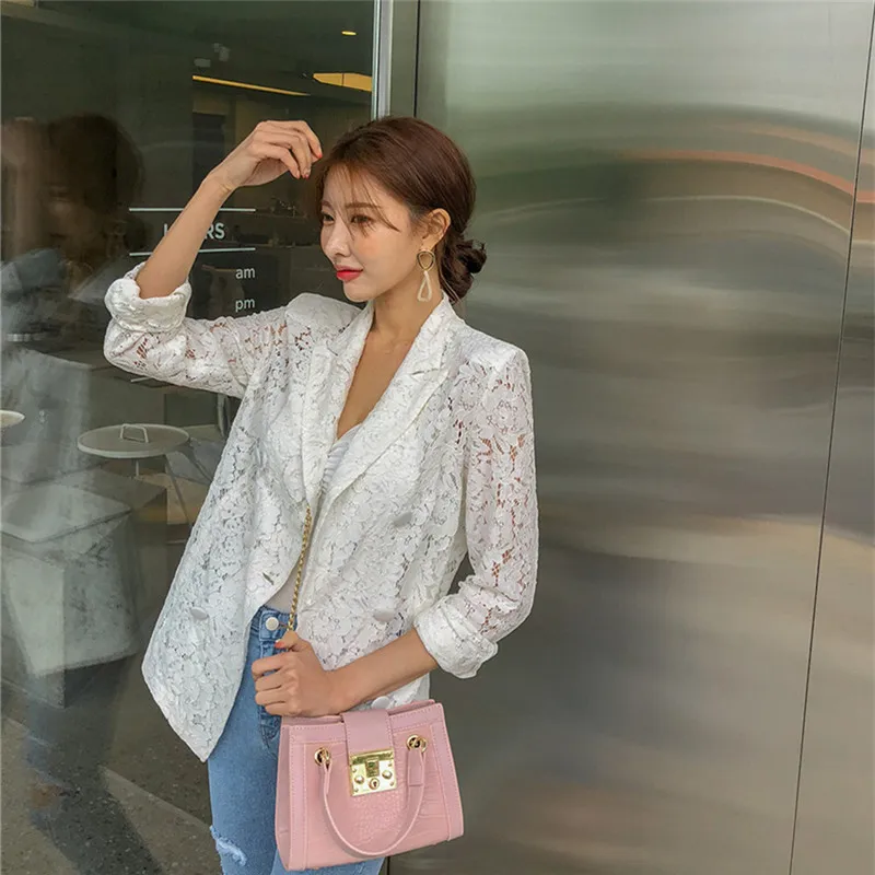 Été nouvelle veste en dentelle coréenne pour les déplacements des femmes à double boutonnage crème solaire manteau en dentelle col cranté décontracté OL vêtements d'extérieur 201017