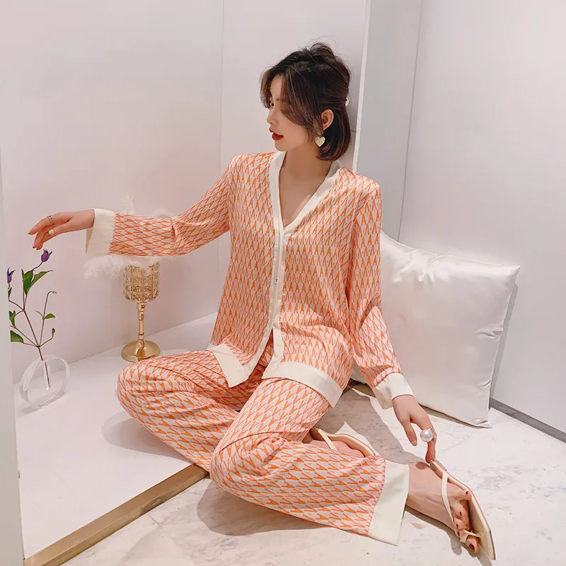 Women's Pajamas Sets Woman Pajama Summer V Neck Design Suit Long Sleeve Trousers Set Home Clothes Sexy Satin Silk Pijamas 220212