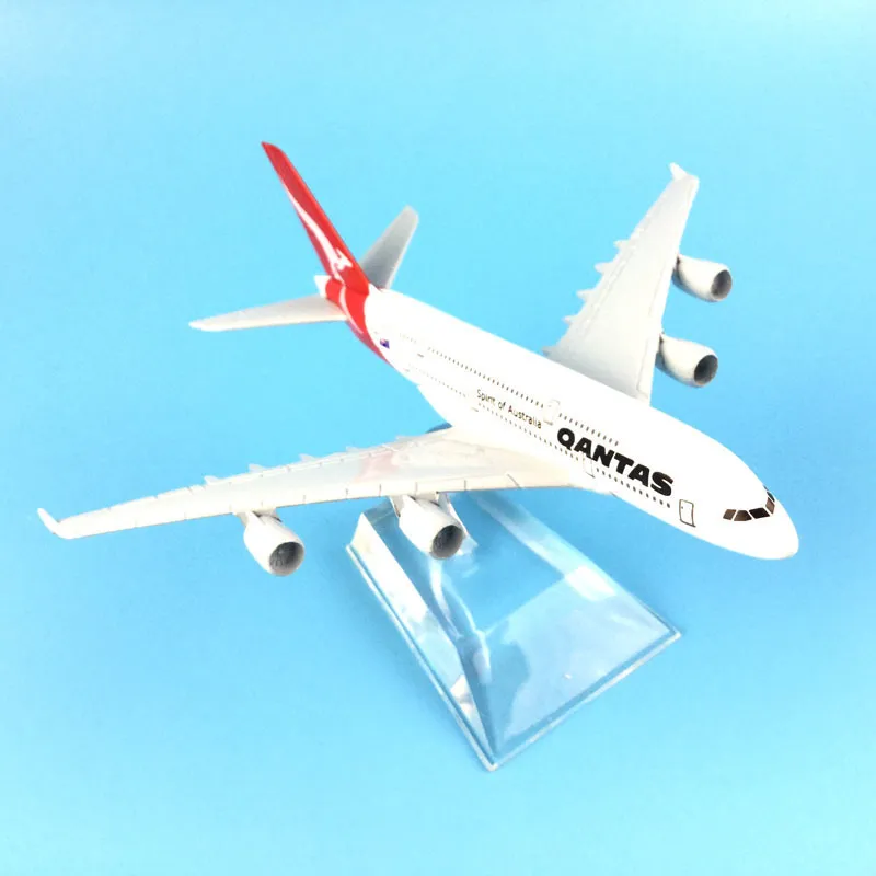 16cm Qantas Airbus A380 Aircraft Model Diecast Metal Model Airplanes 1400 Metal A380 Plane Airplane Model Toy Gift LJ2009301368255