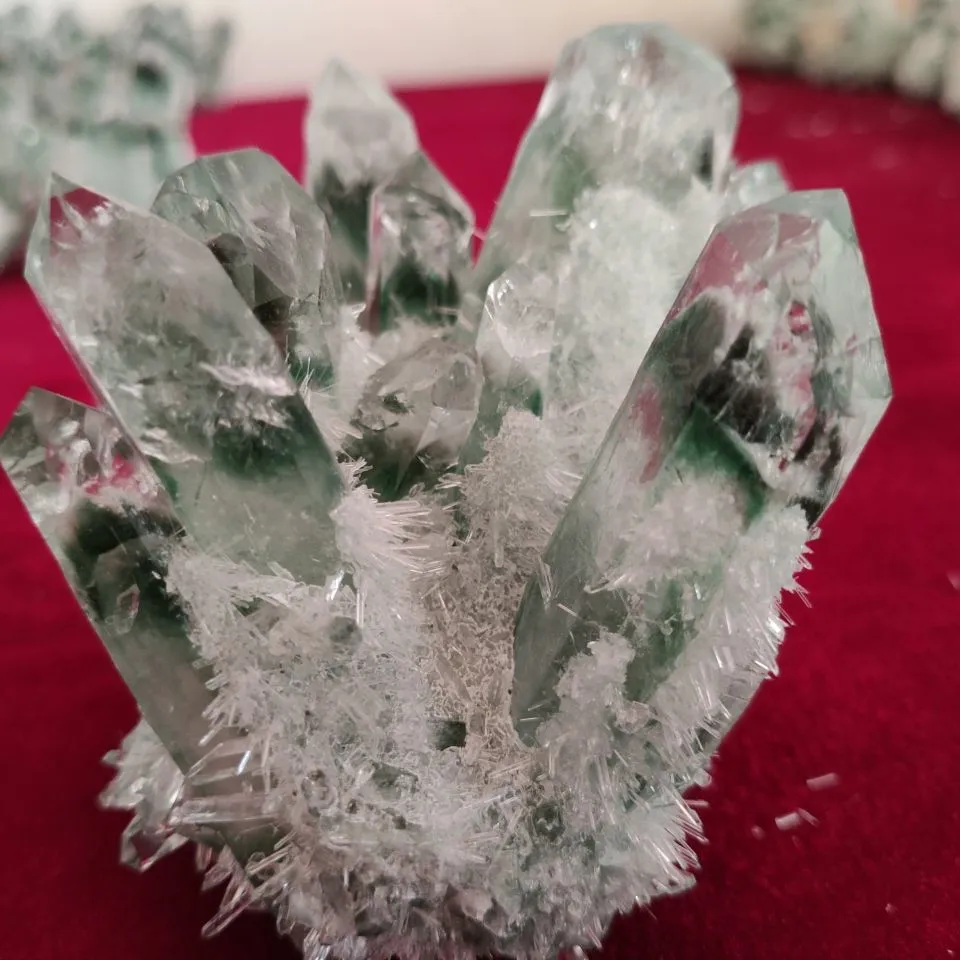 300–1000 g seltenes wunderschönes grünes Geister-Phantom-Quarzkristall-Cluster-Exemplar 201125