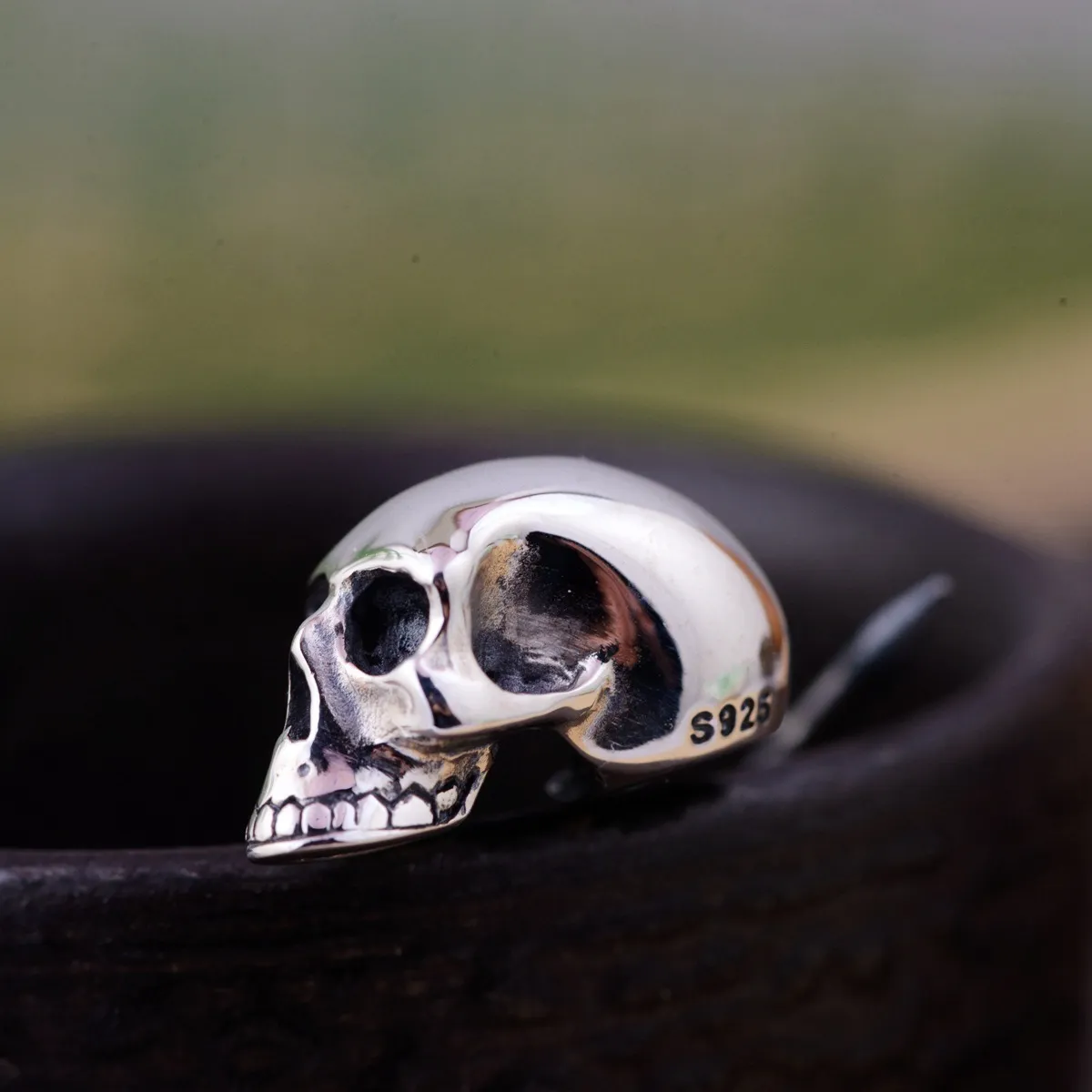 Mäns Thai Silver Skull Brosch Handmand Silver Broscher Stor Hijab Pin Punk Collar Pins Smycken Broche SBH0008 201009