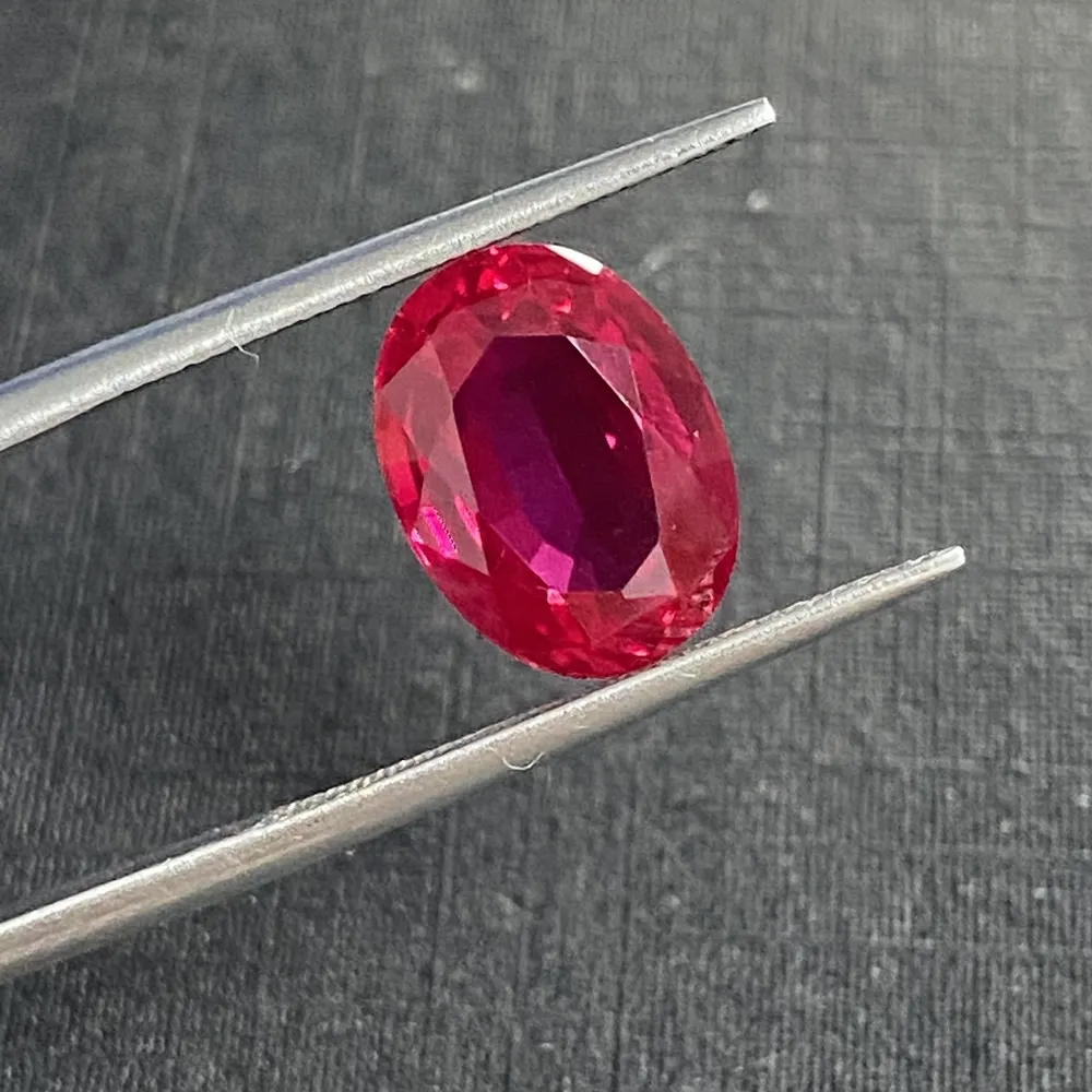 Taglio ovale 129mm 1 pezzo / borsa 6carats Laboratorio artificiale rosso scuro creato pietra preziosa rubino anello di gioielli di moda che fa q1214