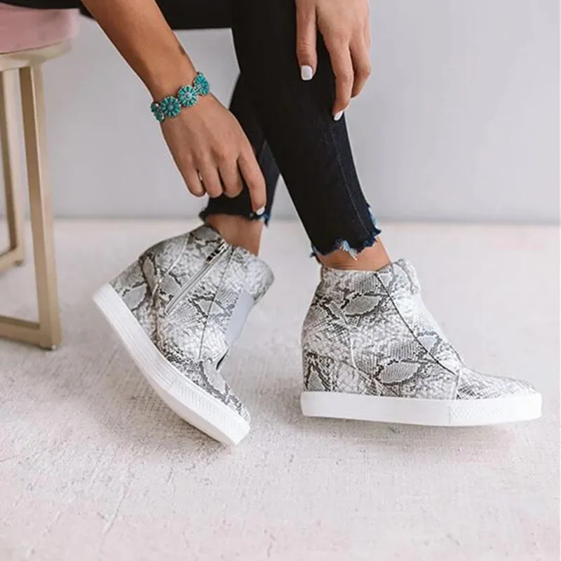 Kvinnors kilsneaker vulkanisera skor mode zip leopard ökar inom zapatos de mujer nytt mode för tjej