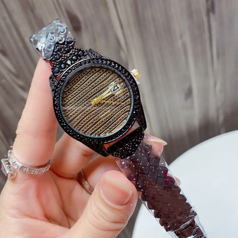 크리스탈 스타일 금속 스틸 밴드 시계 R144와 여자를위한 패션 브랜드 석영 손목 시계
