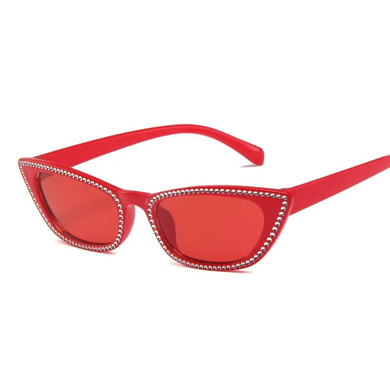 Solglasögon El Malus Fashion Ins Cat Eye Frame Sun Glasses Women Imitation Diamond Crystal Sexy Ladies UV400 Lenses Eyewear1344J