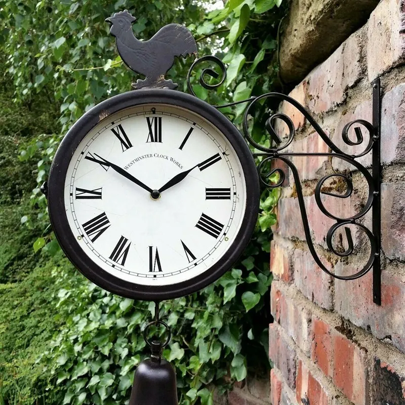 Outdoor Garden Wall Clock Dubbelzijdige Batterij Powered Vintage Retro Home Decor Coffee Bar Decoration Metal Hanging Clock 201118