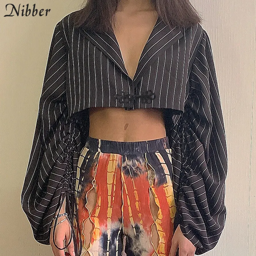 Nibber Office Ladies Black Striped Płaszcz damski 2019AUTUNM Modna elegancka krótka kurtka High Street Casual Loose Coat Mujer T200111