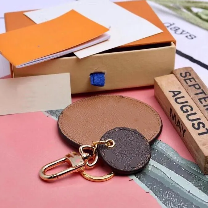 Round Designer Letter High Quality Key Chain Accessories Unisex Key Ring PU Leather Alphabet Pattern Car Keychain Jewelry2835