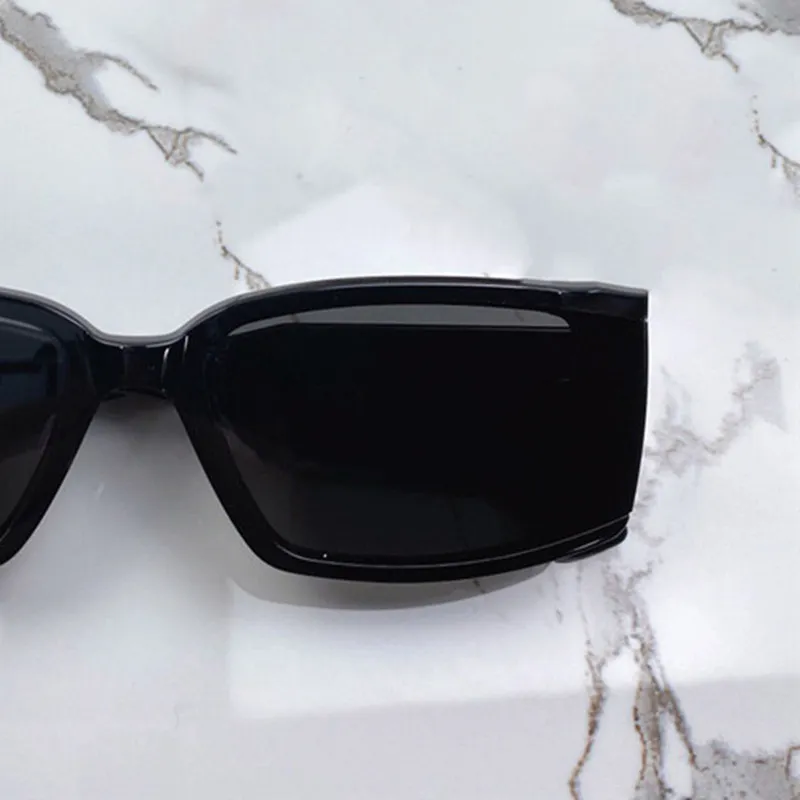 Deus Net Fashion Net Celebrity Sunglasses pour hommes et femmes Uvstone protège les yeux à l'aide de plaques supérieures pour créer des cadres carrés pour 2864