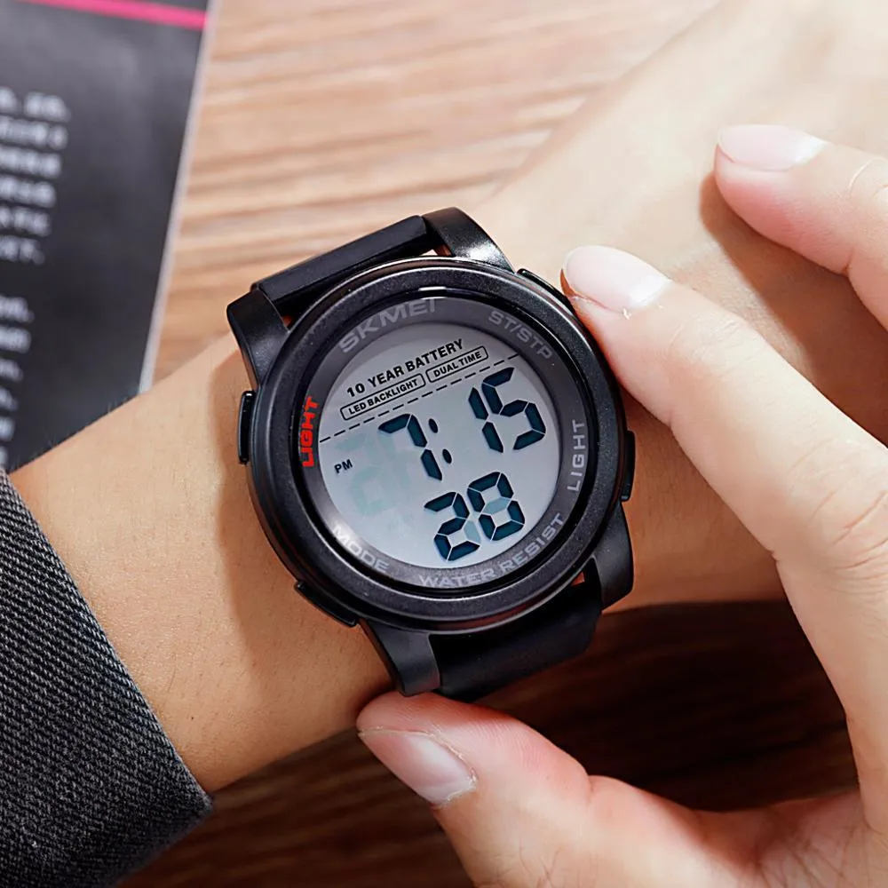Skmei 10 -årig batteri digitala klockor man bakgrundsbelysning Dual Time Sport Big Dial Clock Waterproof Silica Gel Men's Watch Reloj 15242b