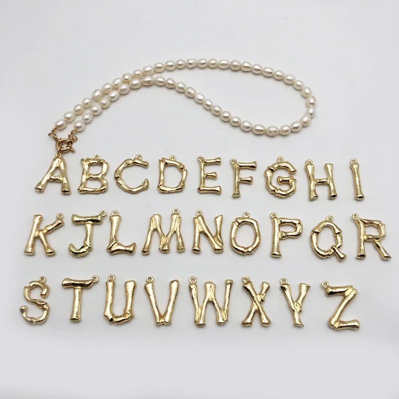 Halskette mit echten Perlen, Alphabet A-Z, erste Edelstahlschnalle, goldfarbener Anhänger, Süßwasserschmuck 220228259 m