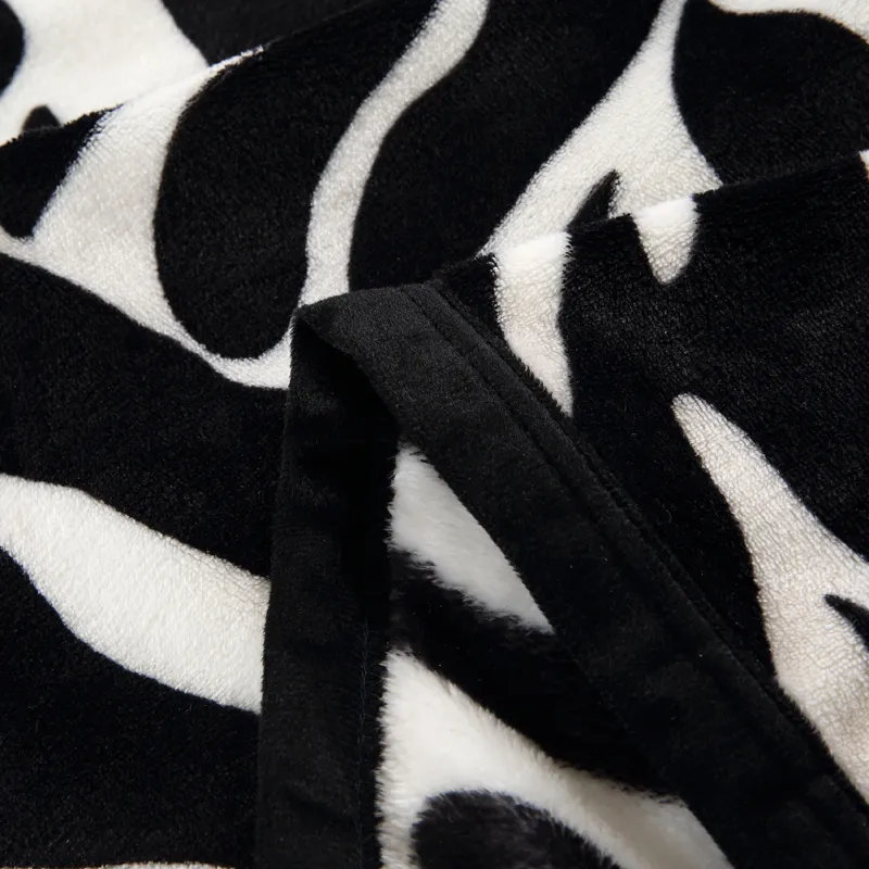 Super confortável macio Mink Felting Cobertor Zebra listrado Cobertor Floral jogado no sofá / cama / viagem Resipiente LJ200819