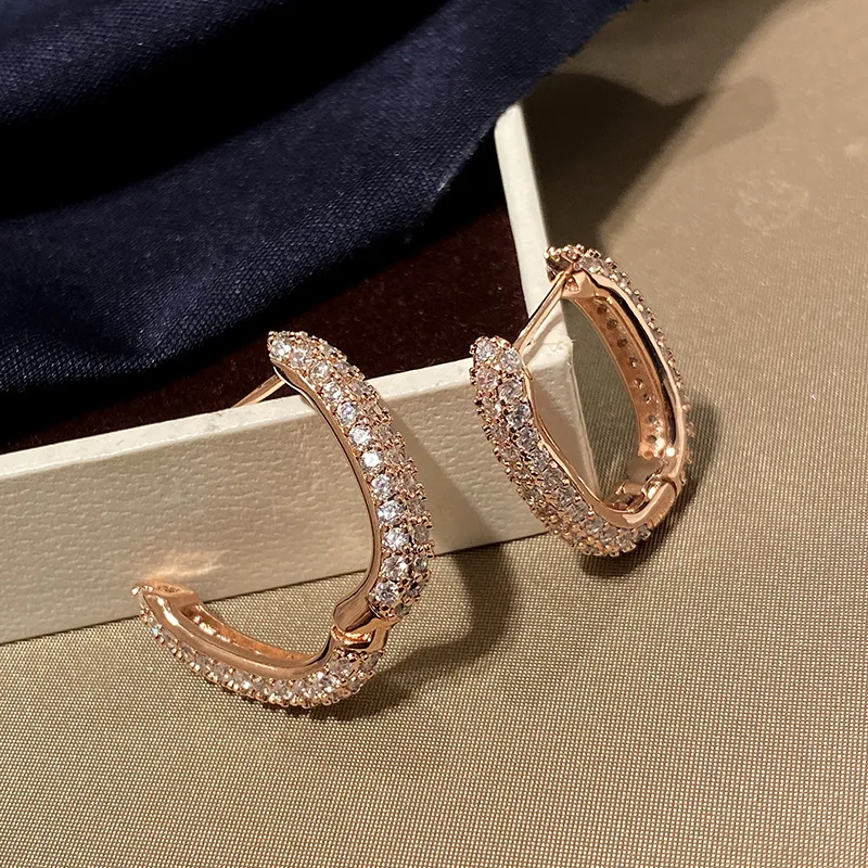Diamentowe cyrkonowe okrągłe małe kolczyki obręcze moda luksusowy designerski klip na kolczykach biżuteria dla dziewcząt kobiet pudełko prezentowe srebrne POS298W