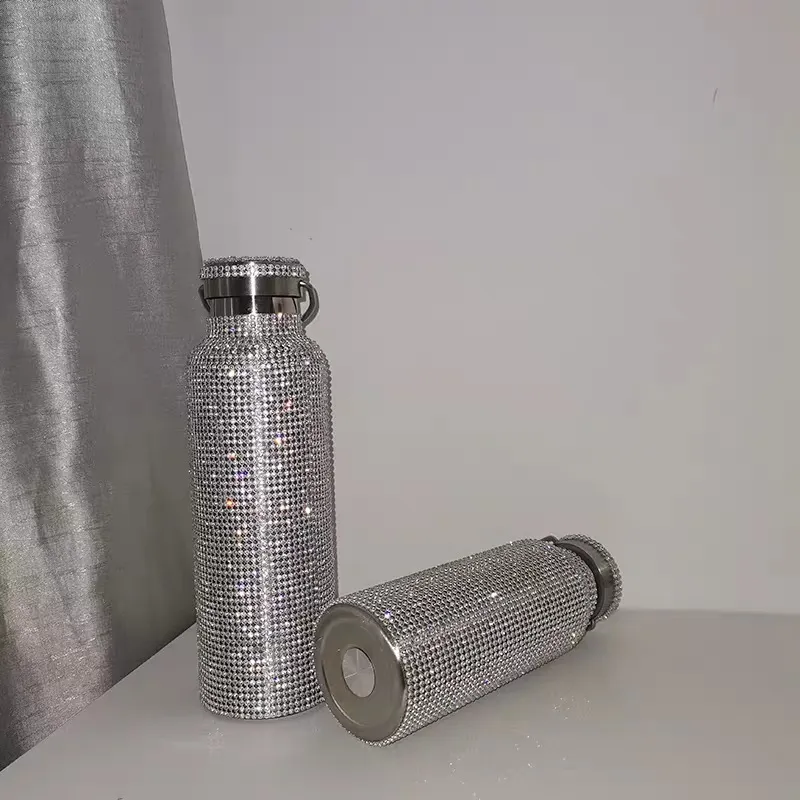 Blobing Izolowany butelka z wysokiej klasy butelką Bling Rhinestone ze stali nierdzewnej butelka termiczna Diamentowa butelka z wodą z pokrywką 20213V