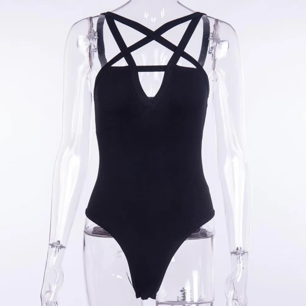 Sexy Gothic Frauen Jumpsuits rückenfrei Kreuzgurt vorne Design aushöhlen Pentagramm Strampler schwarz ärmellos schlank Cami Body T200116