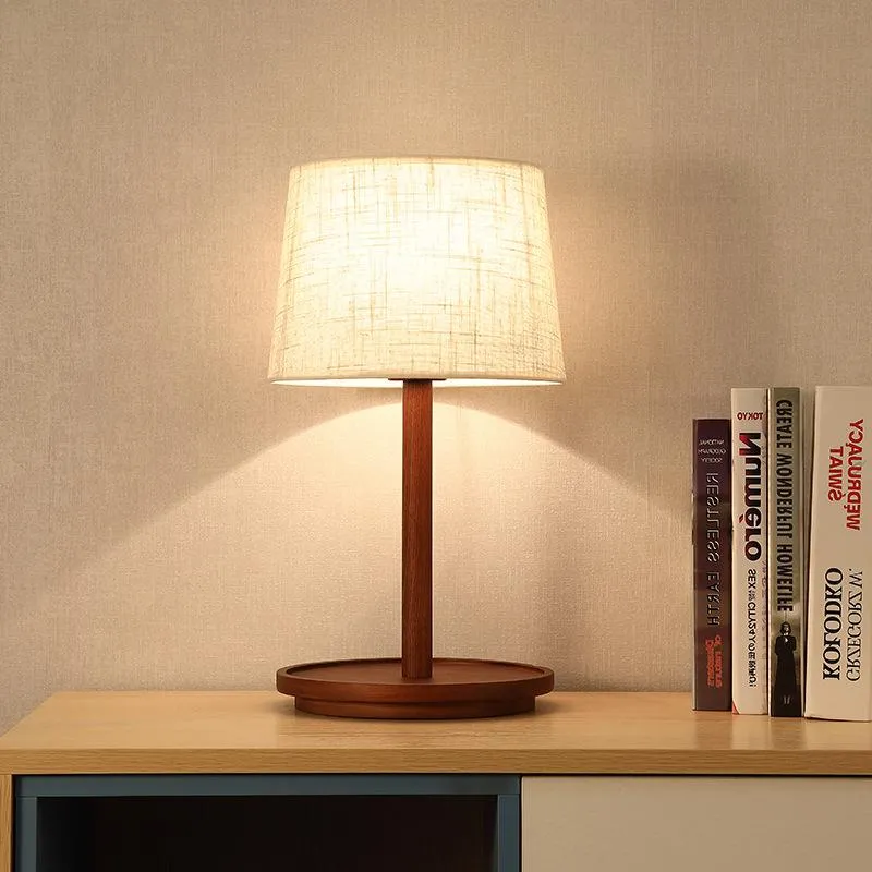 일본 스타일의 나무 테이블 램프 직물 지휘체 간단한 거실 침실 침대 침대 옆 책상 조명 홈 장식 E27 LED L163Y