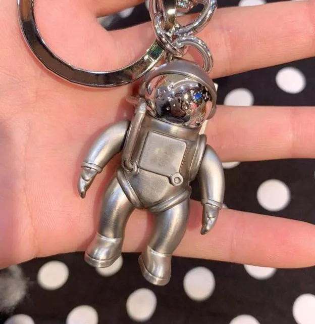 3D Stereo Astronaut Ruimte Robot Brief Mode Zilveren Metalen Sleutelhanger Auto Reclame Taille Sleutelhanger Ketting Hanger Accessories289d