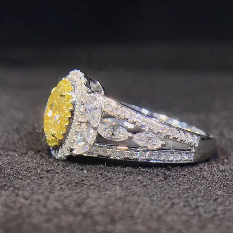 Ihålig gul diamant full inlagd zirkonring bröllopsmiddag brud smycken tillbehör cx220310