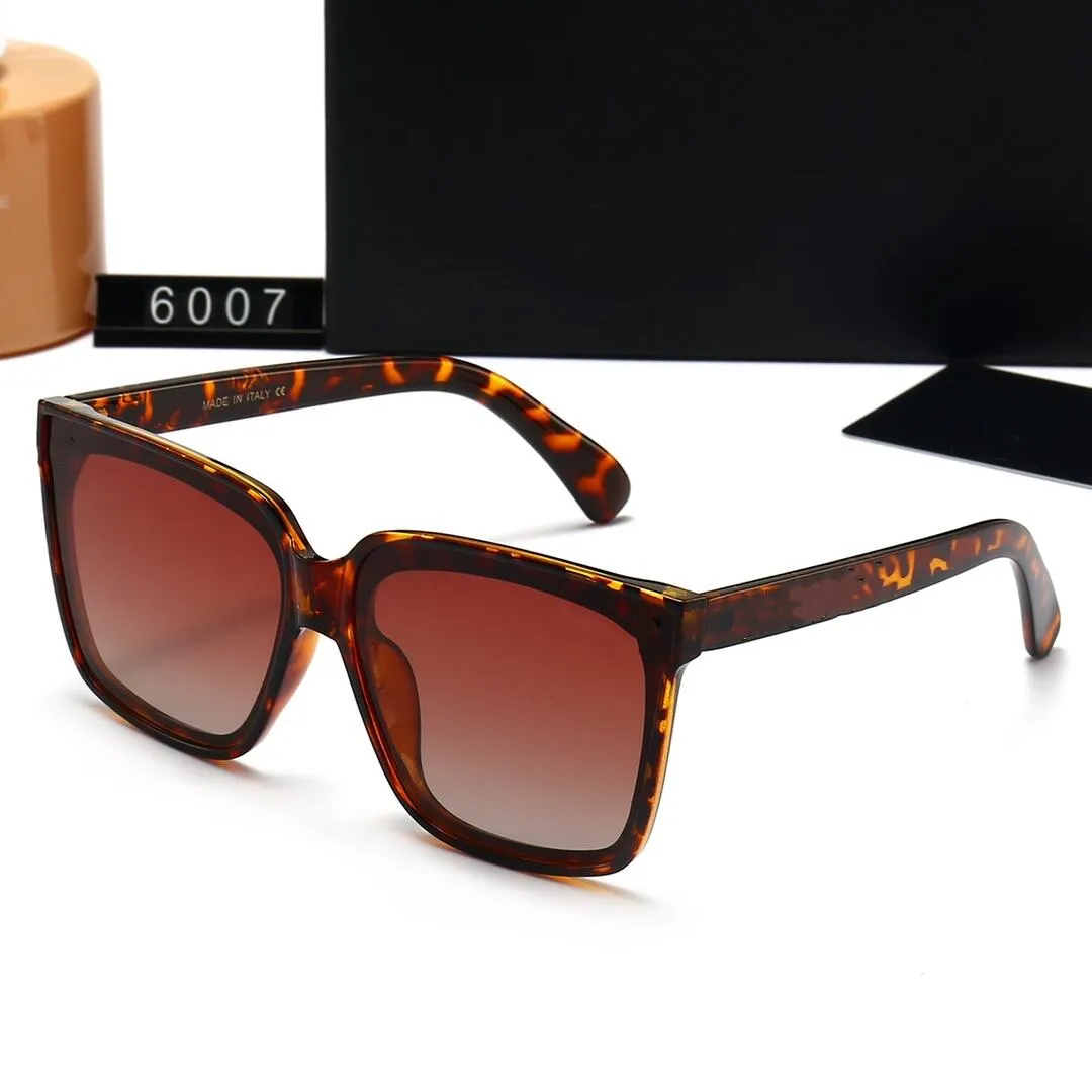 Moda óculos de sol para homem mulher unisex designer óculos de sol praia retro pequeno quadro design luxo uv400 5 cores opcionais 6289i