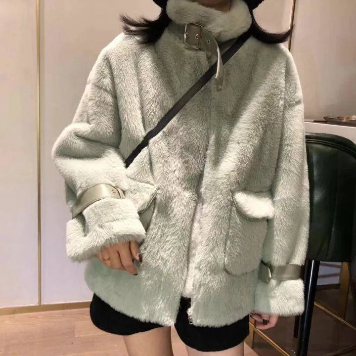 Winter Big Pocket Women Women Faux Fur Coat Ladies Casual Zipper quente elegante fora