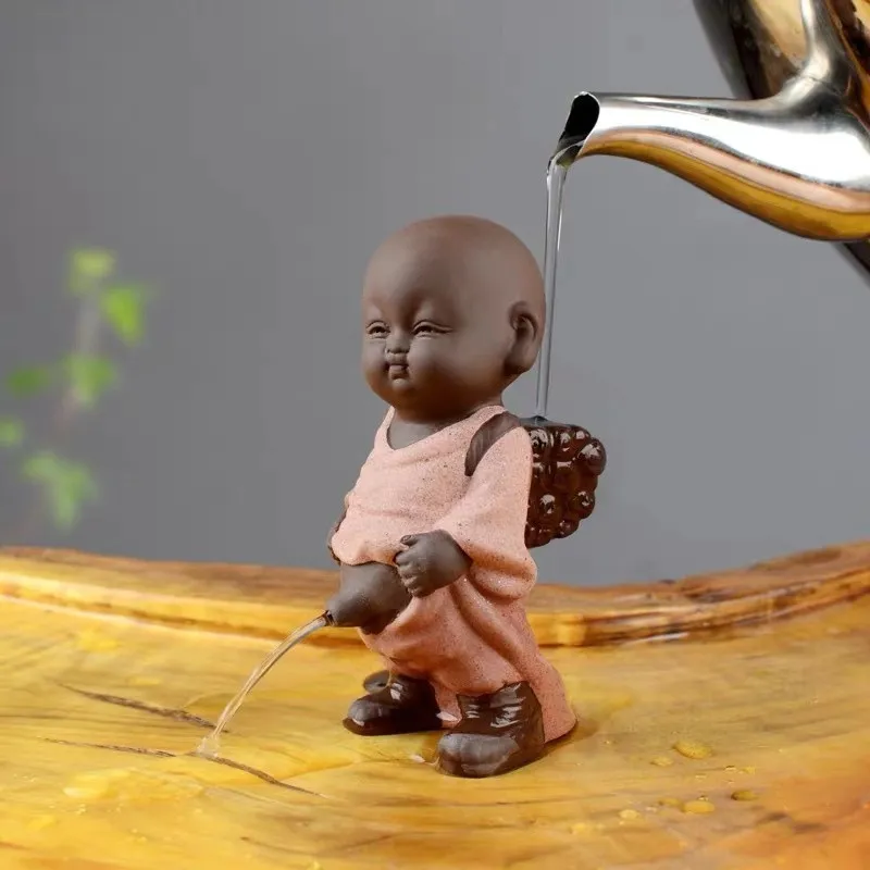 ZISHA TEA PET SINTER SEKING Little Monk Dekoracja Kreatywna sikanie dziecięce lalki spray ceramiczny filtr herbaty Akcesoria 273a
