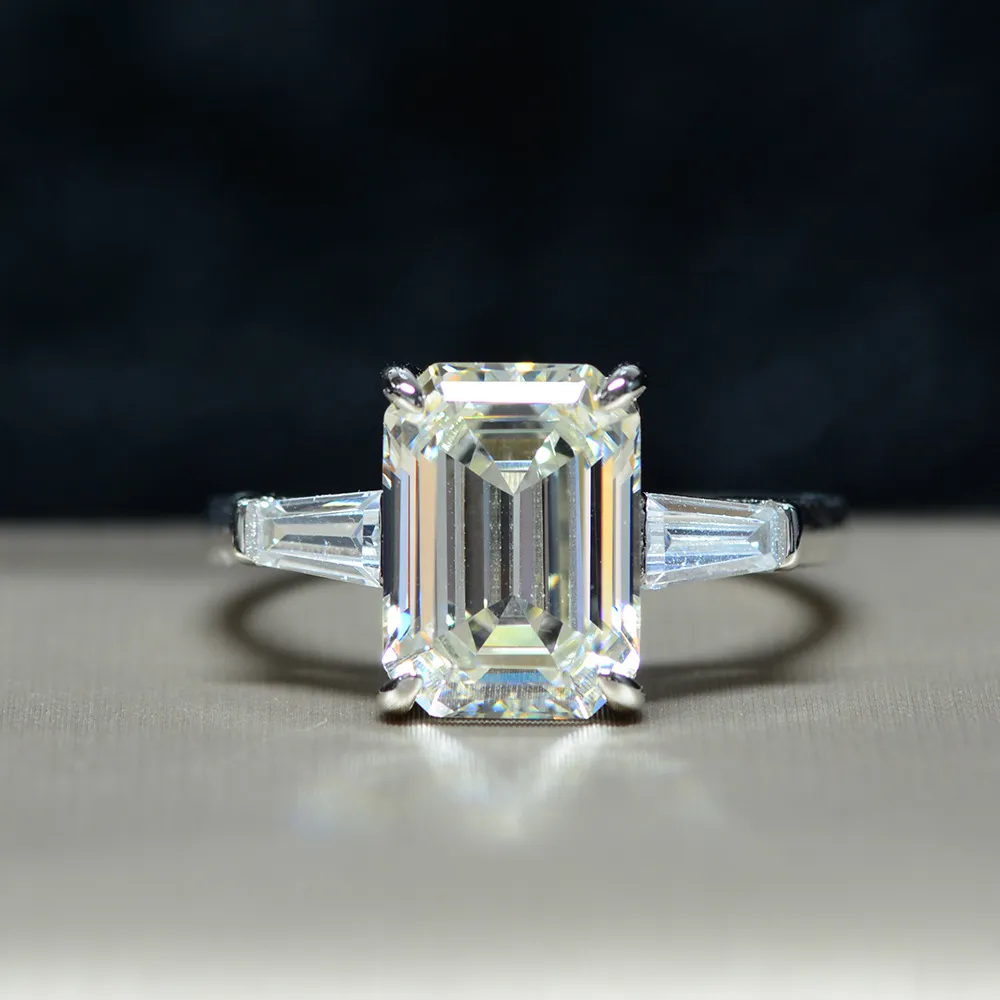 Wong Rain 925 Sterling Silver Emerald Cut Skapat Moissanite Ädelsten Bröllop Engagement Diamanter Ring Fine Smycken Partihandel Q1214