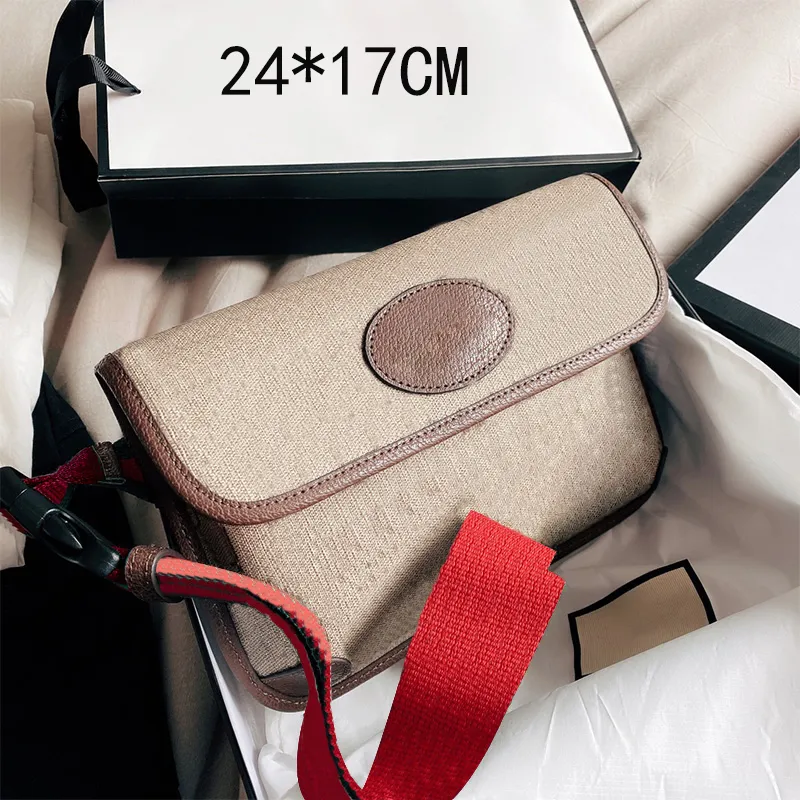 Fanny Pack Diseñador Bolsa de cintura Bolsas cruzadas Bolsas clásicas con estampado de letras Bumbag Demasiado calidad para hombre para mujer Bolso de moda Hombro de lujo 2555