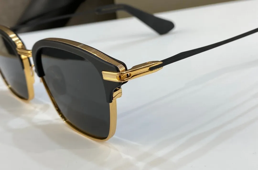 Quadratische Piloten-Sonnenbrille, mattschwarz, goldfarben, dunkelgraue Linse, Sport-Sonnenbrille für Herren, Sonnenbrille, UV-Brille mit Box295D
