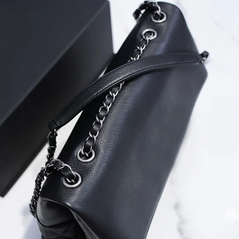 クラシックデザイナーショルダーバッグハンドバッグ最高品質の女性ファッション本物の革デザイナーハンドバッグ女性フラップレターブラッククロス331a