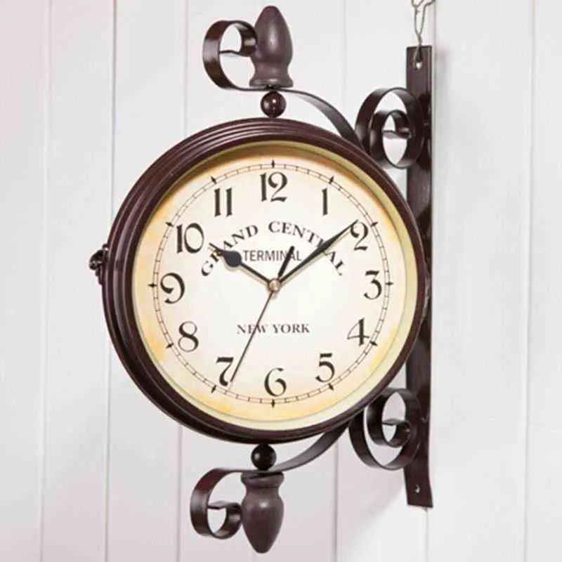 Reloj de estilo europeo innovador innovador reloj de pared de doble cara 2111103455407