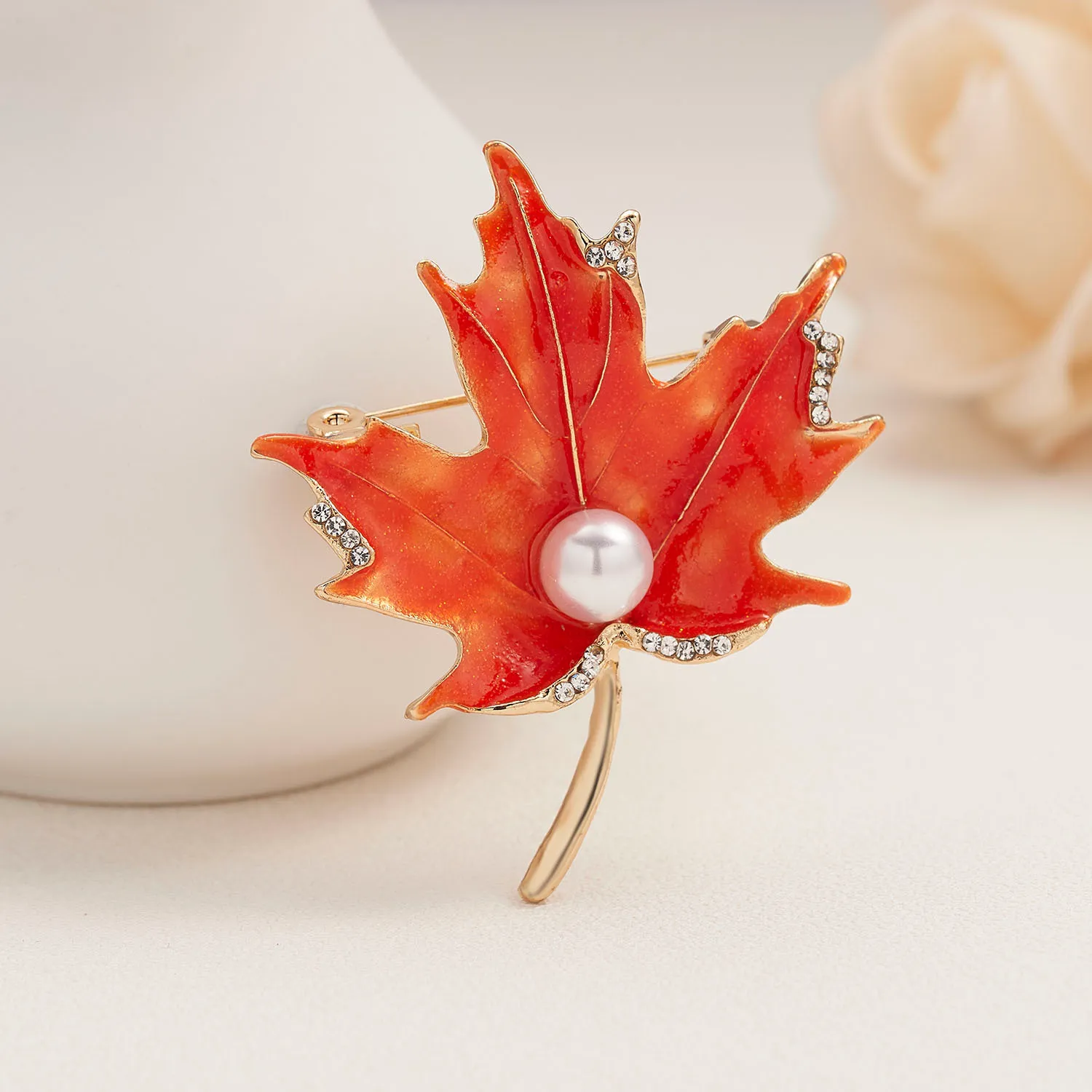 Vase de tournesol Design pour femmes mignon petite marguerite Rose fleur broche élégant costume Cardigan broche fille fête bijoux