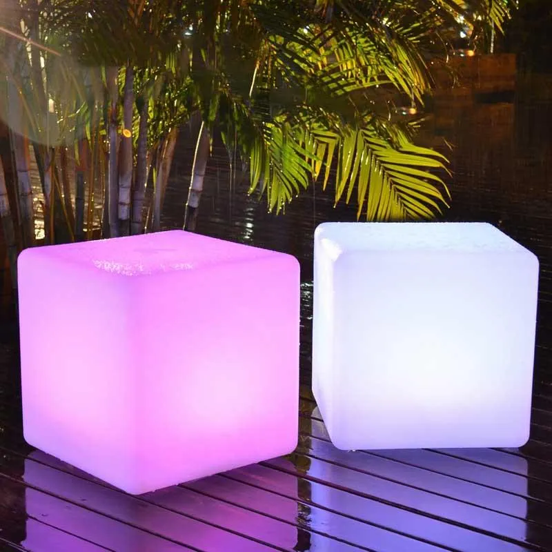 Utomhusledd upplysta möbler Cube Chair Bar Light Party Wedding KTV Pub Bar lysande LED Cube Stool Chair Light272G