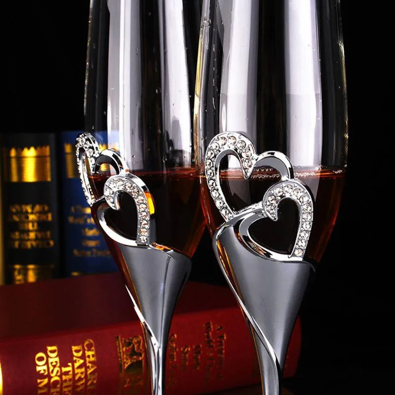 Фужеры для тостов с шампанским Свадебные аксессуары Набор из 2 бокалов для вина с серебряными сердечками P9YB291a