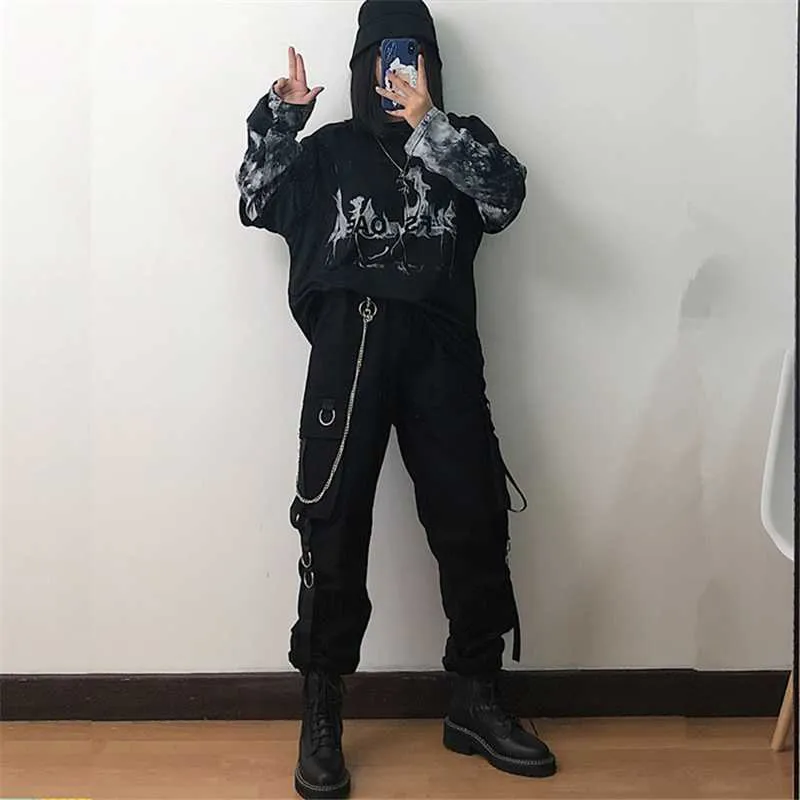 Gothique Harajuku Streetwear Femmes Casual Harem Pantalon Avec Chaîne Solide Noir Cargo Cool Mode Hip Hop Long Pantalon Capris 210915