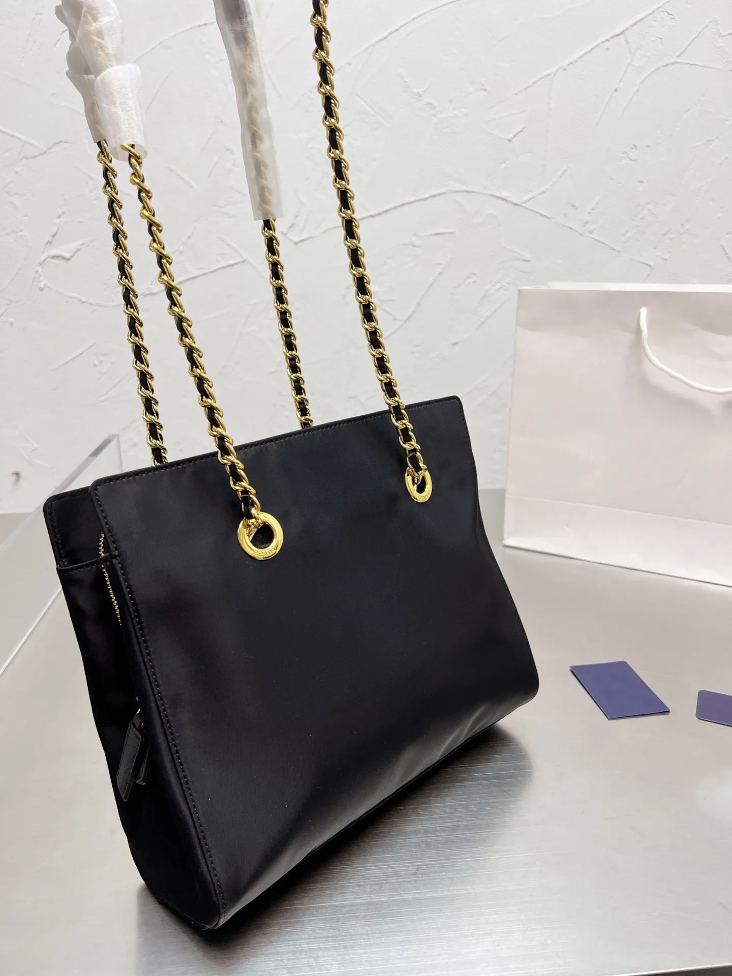 Nowa moda Ekskluzywne trwałe torby na prezenty Duże skórzane torebki dla kobiet torniste torby z łańcuchem