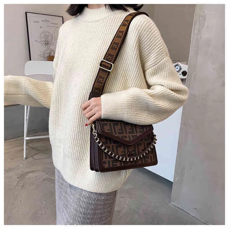 80% magasin en ligne sac pour femme printemps et automne 2022 populaire nouvelle version coréenne mode simple épaule petit messager carré à large bande en gros