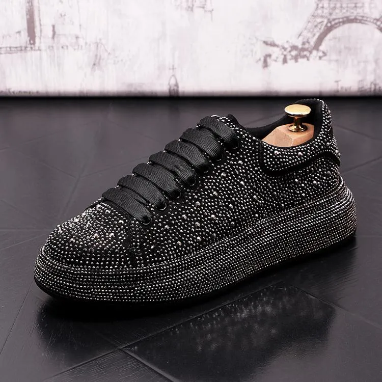 Luxury Designer Broderi Lace-up Business Bröllop Skor Vår Höst Fashion Casual Loafers Male Prom Trend Rökning Tofflor