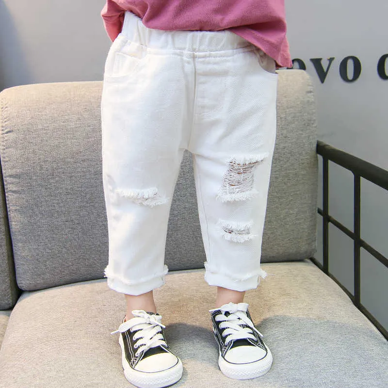 Jeans primaverili bianchi strappati larghi bambina, pantaloni casual in denim tutti-fiammiferi 210615