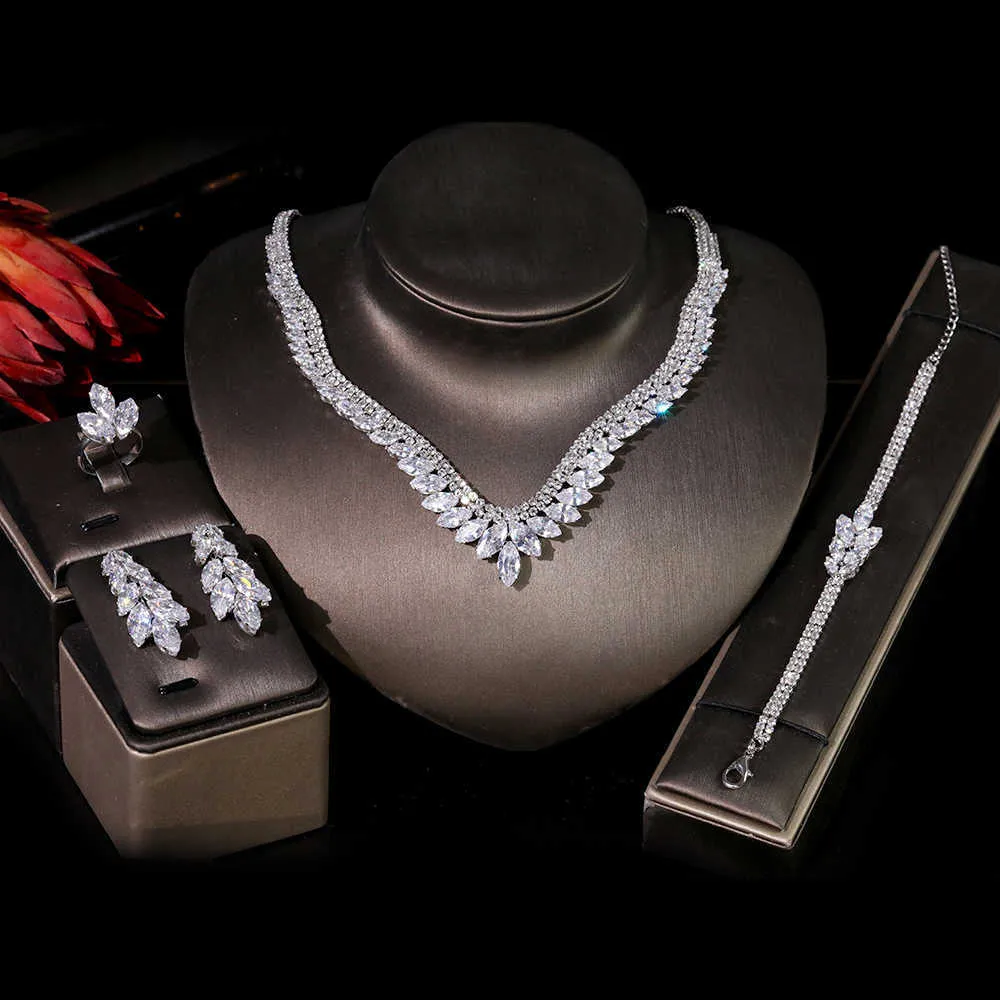 Haute qualité Simple goutte d'eau Dubai ensemble de bijoux femmes collier de mariage boucles d'oreilles couronne ensemble accessoires de fiançailles T0859 H1022
