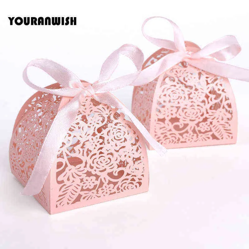 LOlot Wstążka Pyramid Laser Cut ślub Wedding Favor Candy Gift Chocolate Box White Pink 211108377476