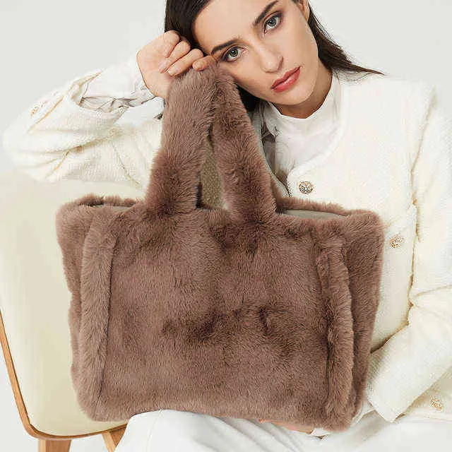 Omuz Çantaları Kadınlar için Büyük Rahat Tote Çanta Lüks Sahte Kürk Peluş Tasarımcı Bayan Kabarık Yumuşak Shopper Sac Femme 220.207