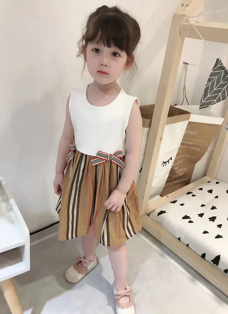 2021 Été Nouvelle Fille Designer Princesse Robe Enfants Stripe Bowknot Robes Plissées Enfants Doux Sans Manches Gilet Robe Robe D'été C6954