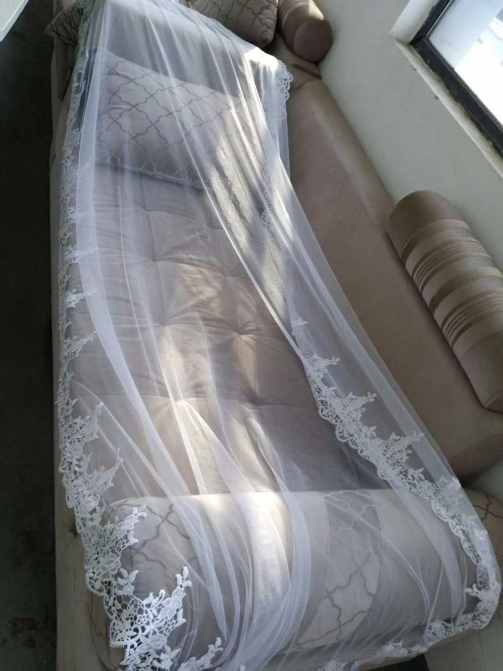 veu-de-noiva-longo-3-Meters-White-Ivory-bridal-Veils-Lace-Appliqued-Edge-Wedding-Veils-Wedding