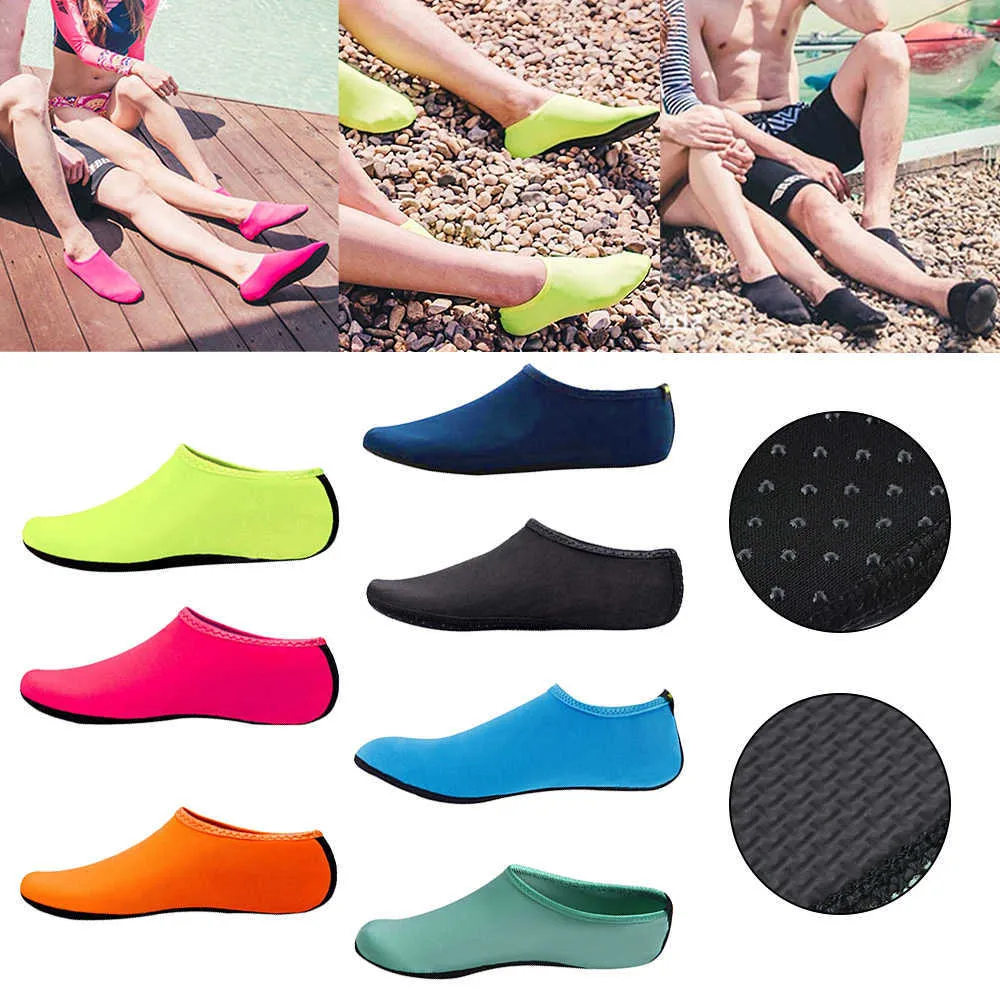 Unisex Su Ayakkabı Yüzme Dalış Çorap Yaz Aqua Plaj Sandal Düz Ayakkabı Sahil Kaymaz Sneaker Çorap Erkekler Kadınlar için Çorap Terlik Y0714
