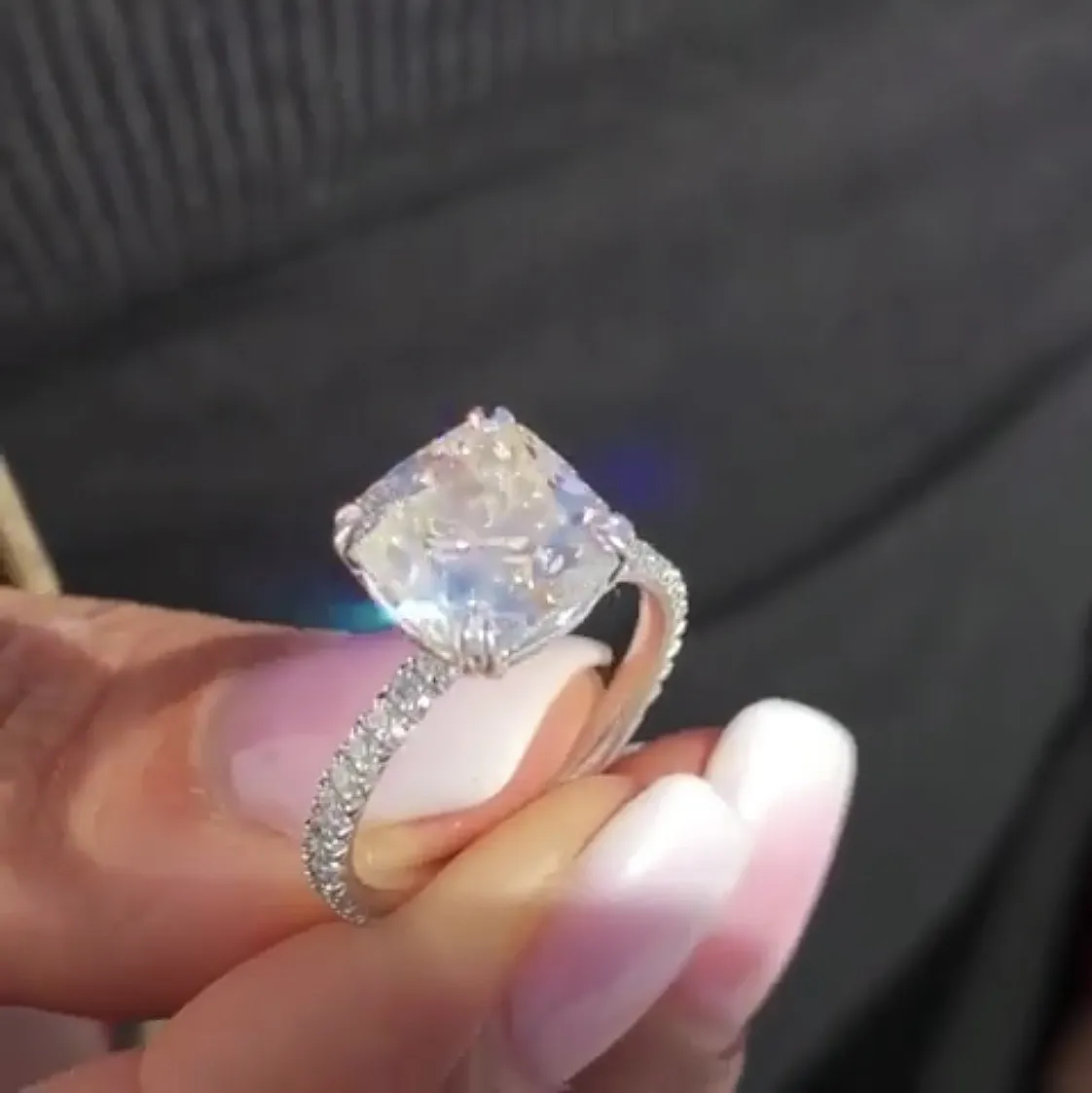 Real sólido 925 prata esterlina anel de luxo 2ct almofada corte diamante pedra anéis de noivado de casamento para mulheres jóias finas gift207c