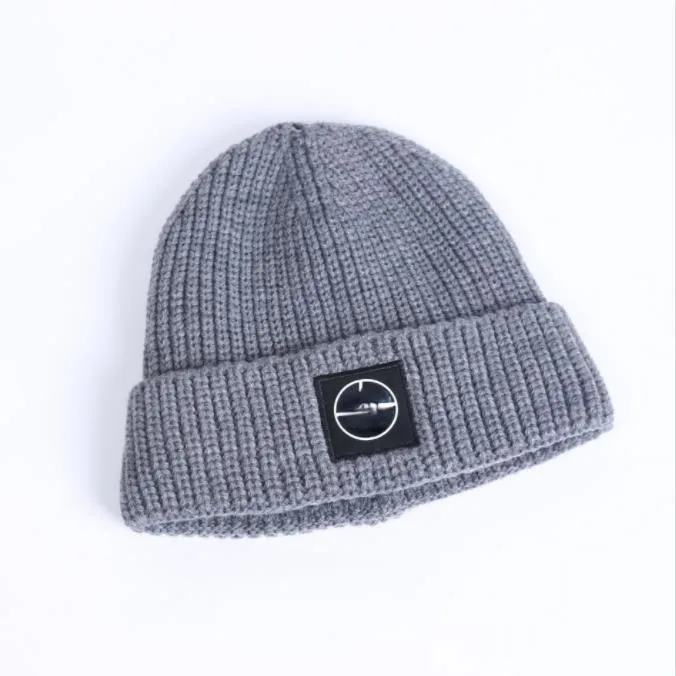 Cappello lavorato a maglia coppie di peluche Cappello di lana caldo il tempo libero autunnale e invernale di lusso